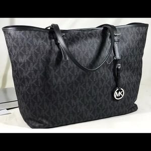 Michael Kors Jet Set Carryall